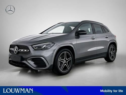 Mercedes-Benz Gla-klasse 180 business solution amg | nightpakket | trekhaak