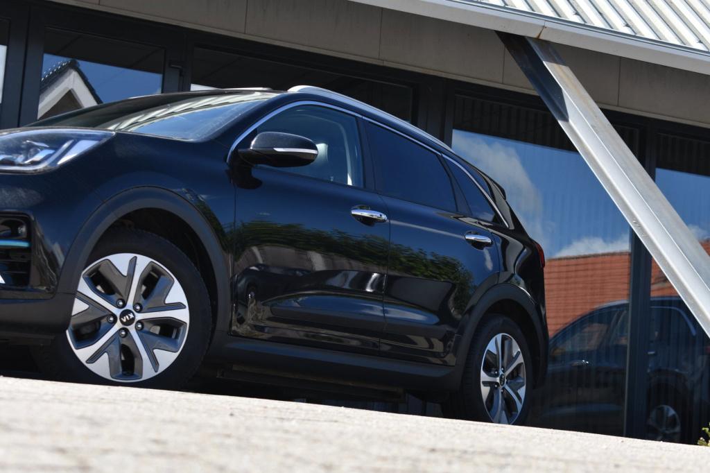 Kia E-niro dynamicplusline 64 kwh soh 100% | stoelverwarming | schuifdak | 