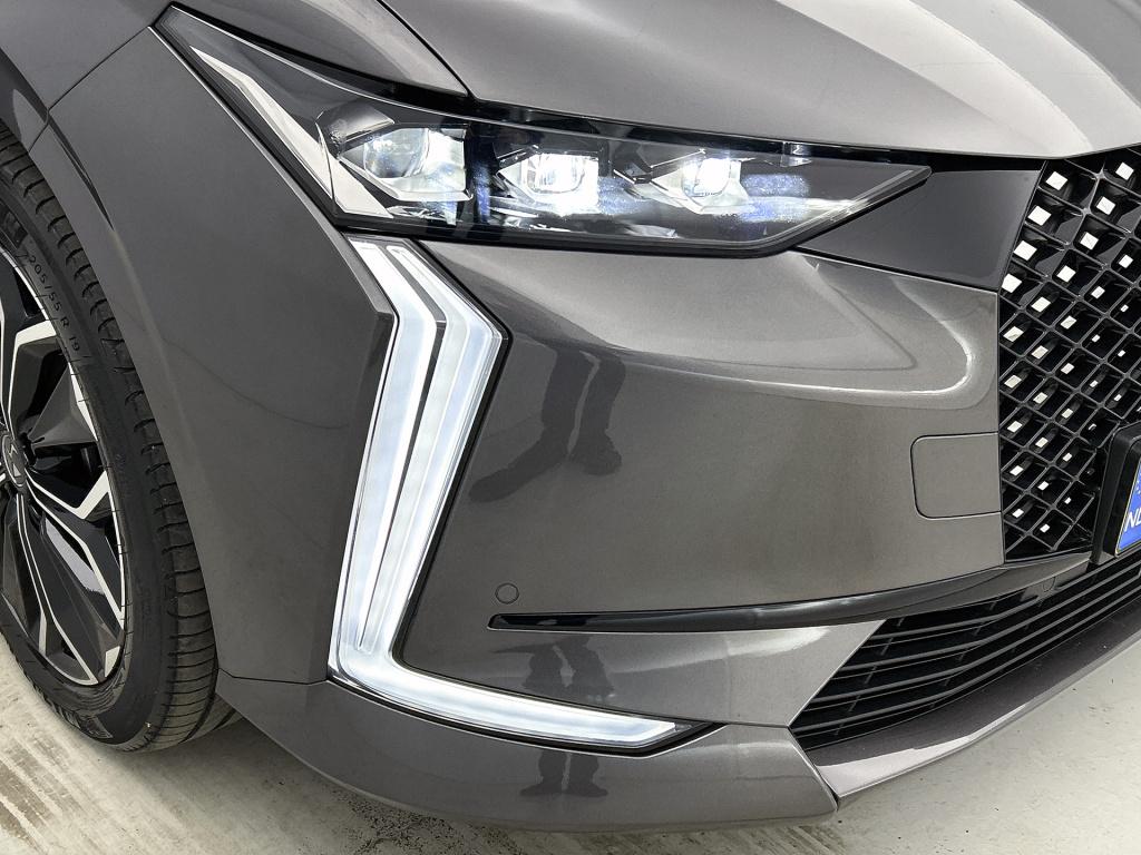 Ds Ds 4 130pk automaat etoile | 180 camera | elektrische stoelverstelling |