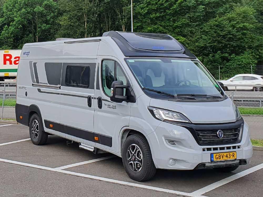 Elnagh E-Van Duo Premium - Automaat - Lengtebedden - 2024