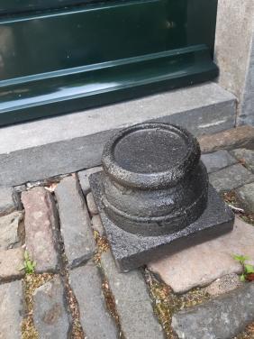 Poerkandelaar kleur zwart