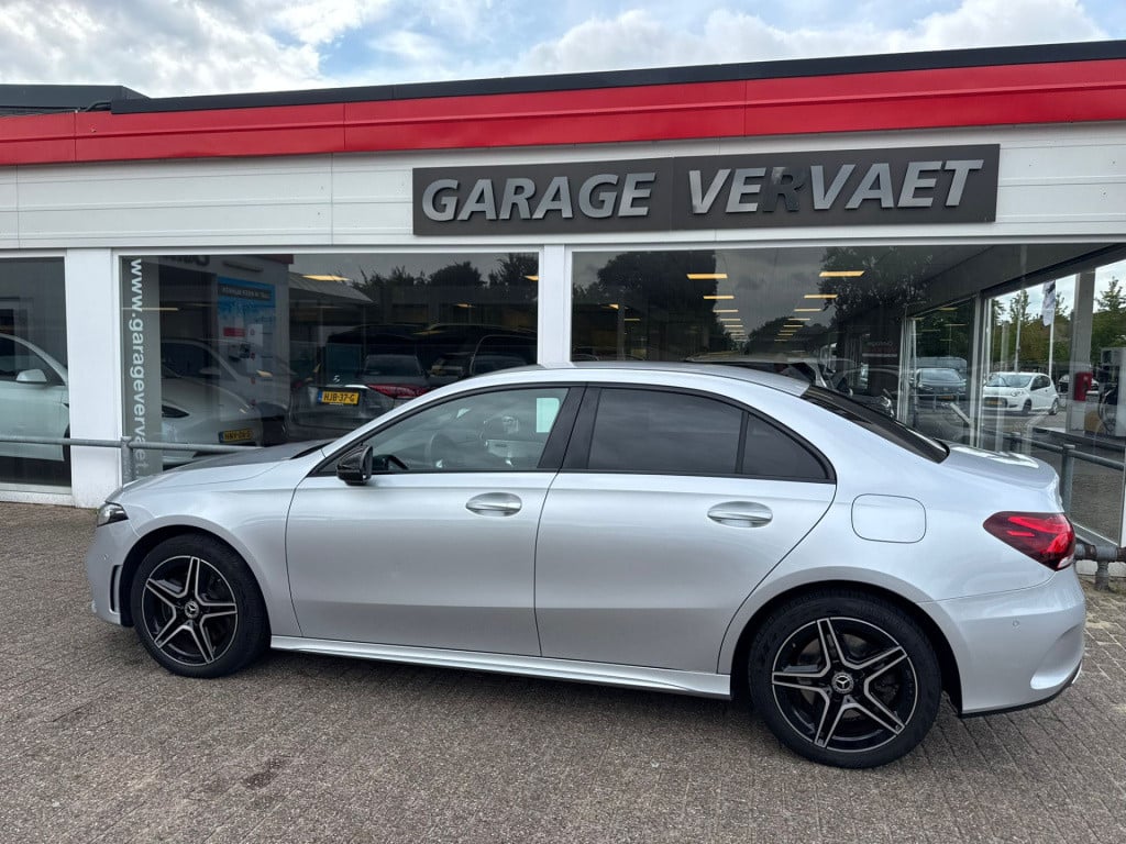 Mercedes-Benz A-Klasse 250 e business solution amg limited