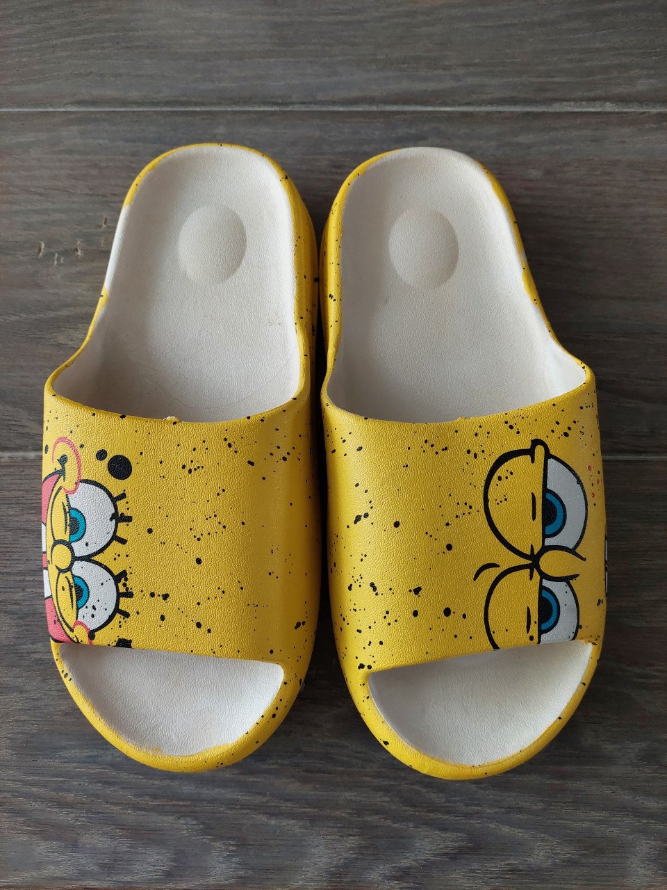 SPONGEBOB SLIPPERS