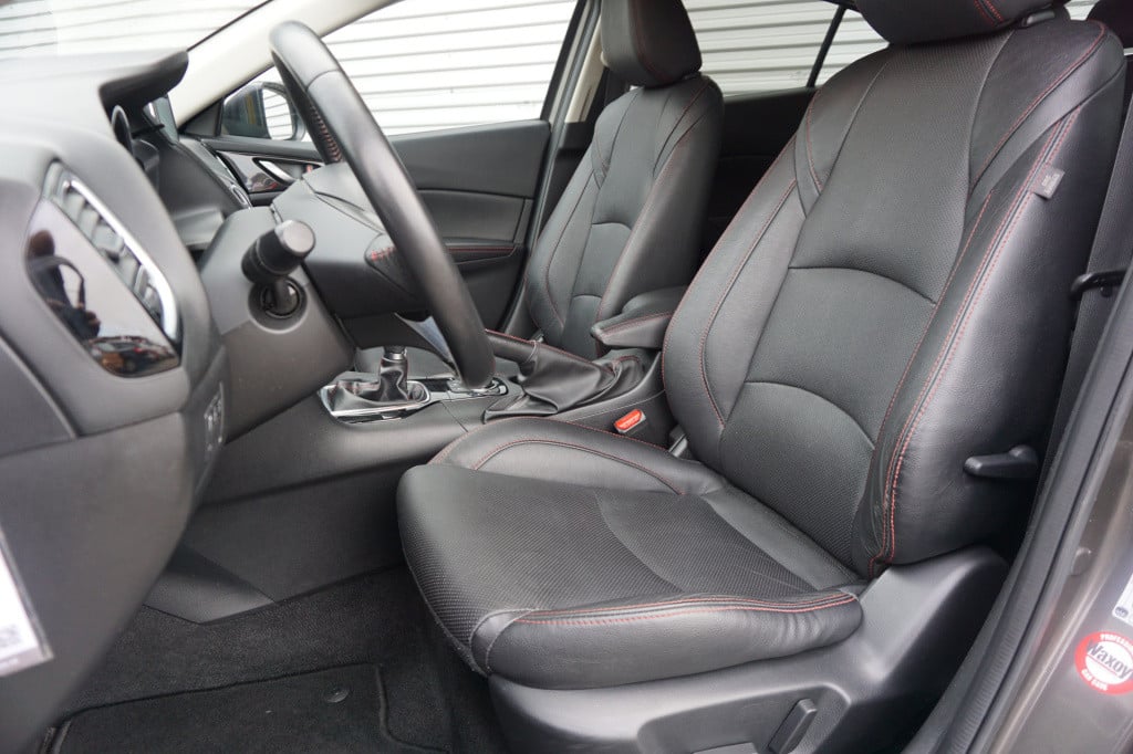 Mazda 3 2.0 gt-m climate / navi / cruise / stoelverw. / leder / trekhaak / 