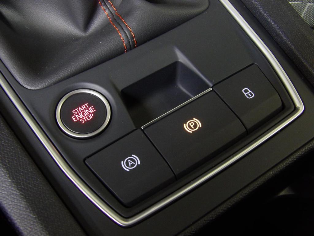 Seat Leon 1.5 tsi 150pk fr