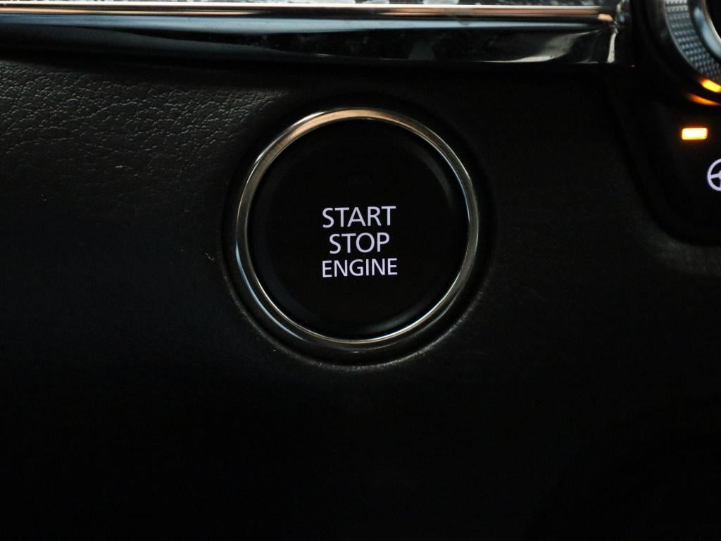 Mazda Cx-30 2.0 e-skyactiv-x m hybrid comfort | bose | apple carplay / andr