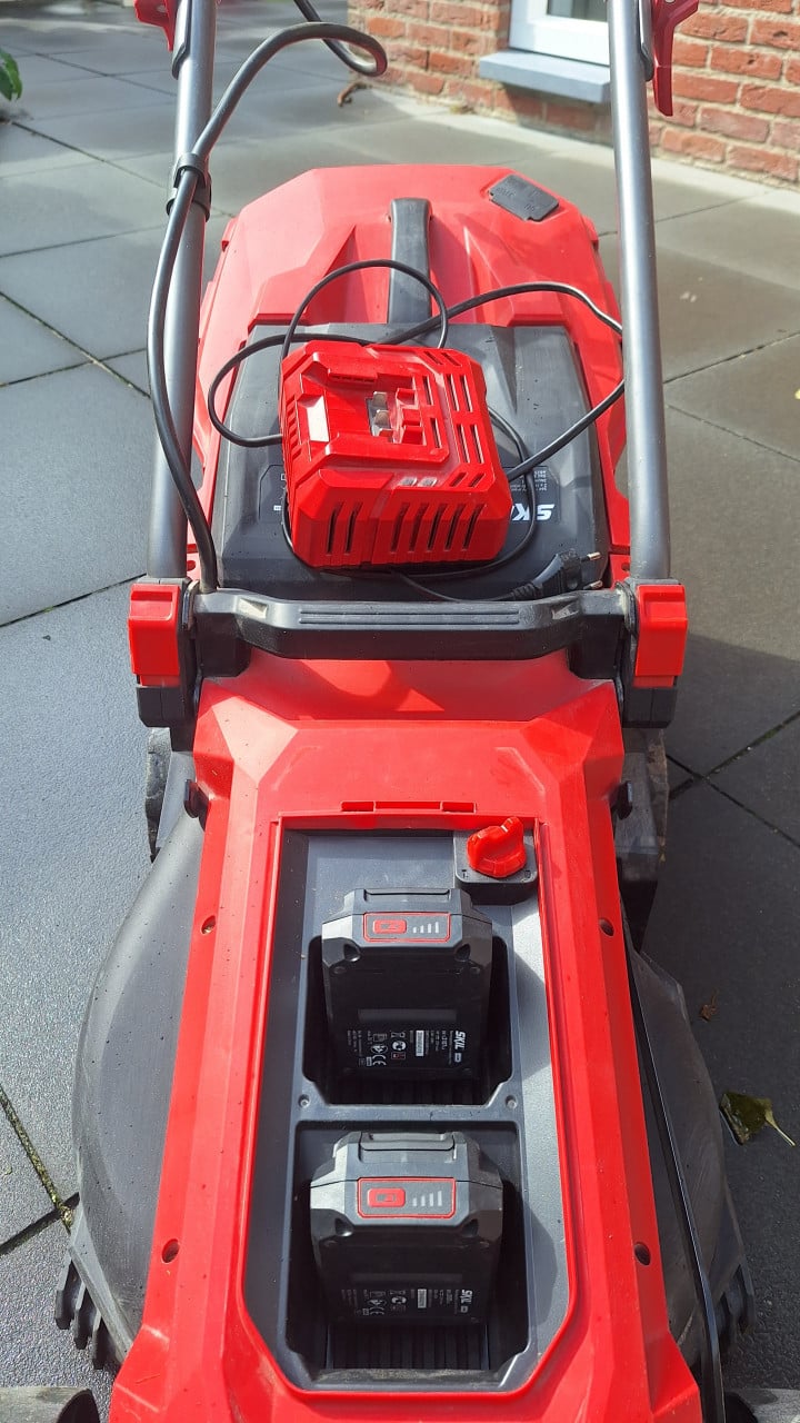 Skil Grasmaaier incl accu's en lader