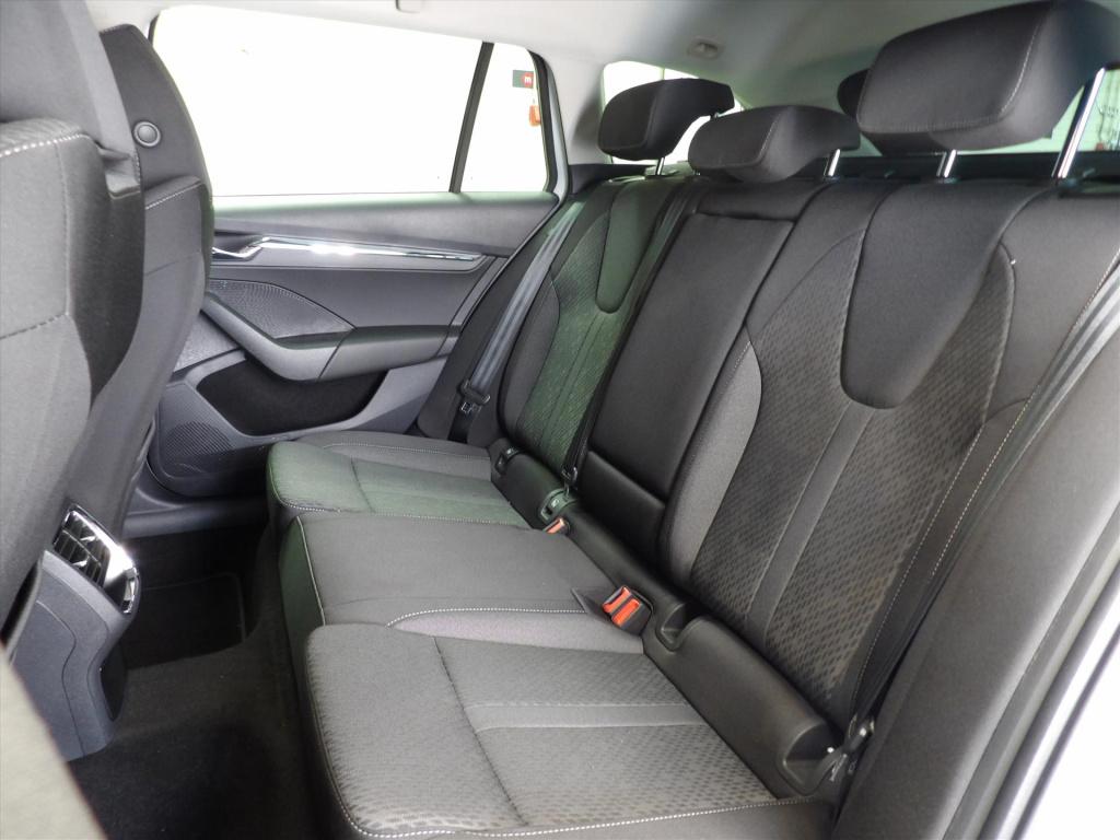 Skoda Octavia combi 1.4 tsi iv 204pk phev dsg business edition plus