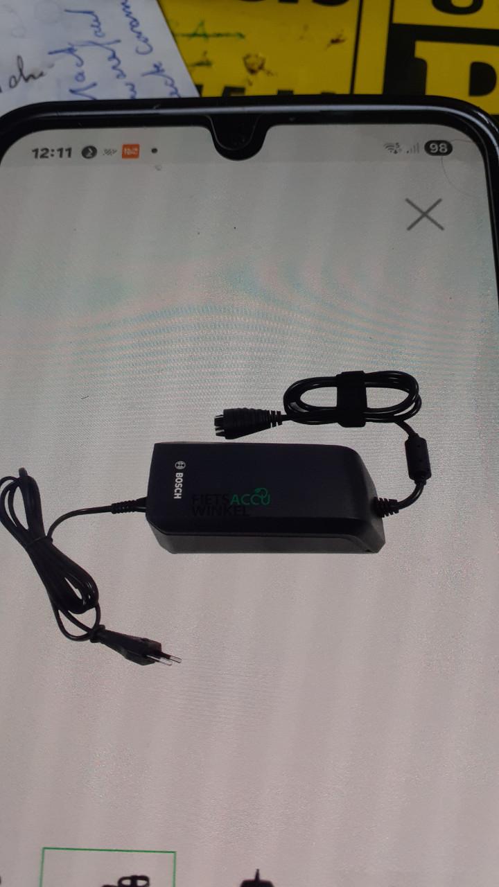 Lader  voor bosch ebike gevraagd