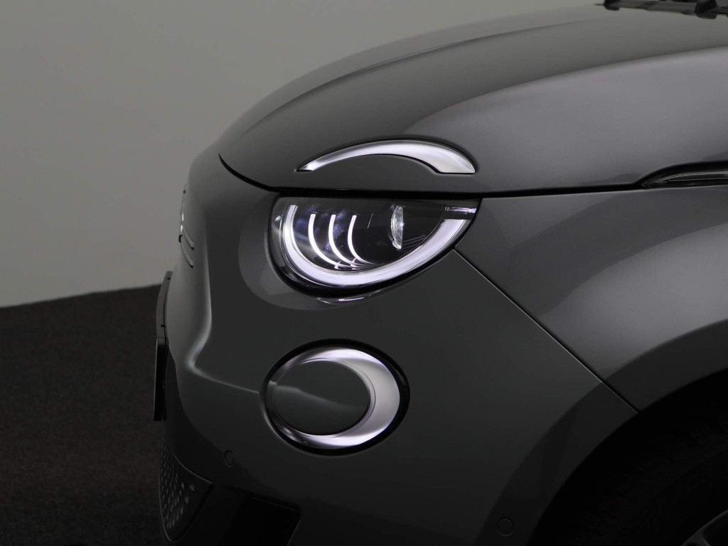 Fiat 500 icon 42 kwh | navigatie | ecc | parkeersensoren | lichtmetalen vel