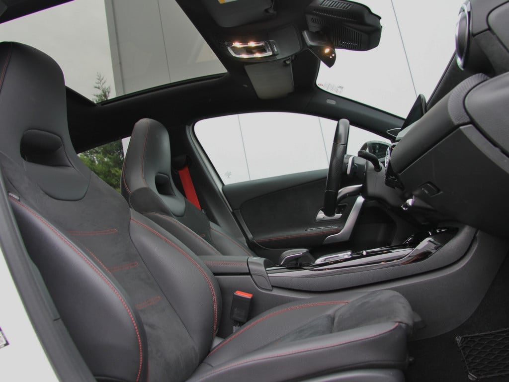 Mercedes-Benz A-Klasse a35 amg 306pk 4matic | pano | burmester