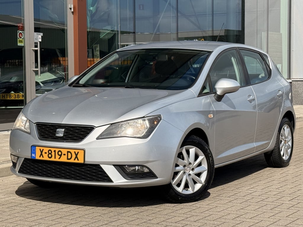 Seat Ibiza 1.2 tsi style | cruise | airco | 15 inch velgen |
