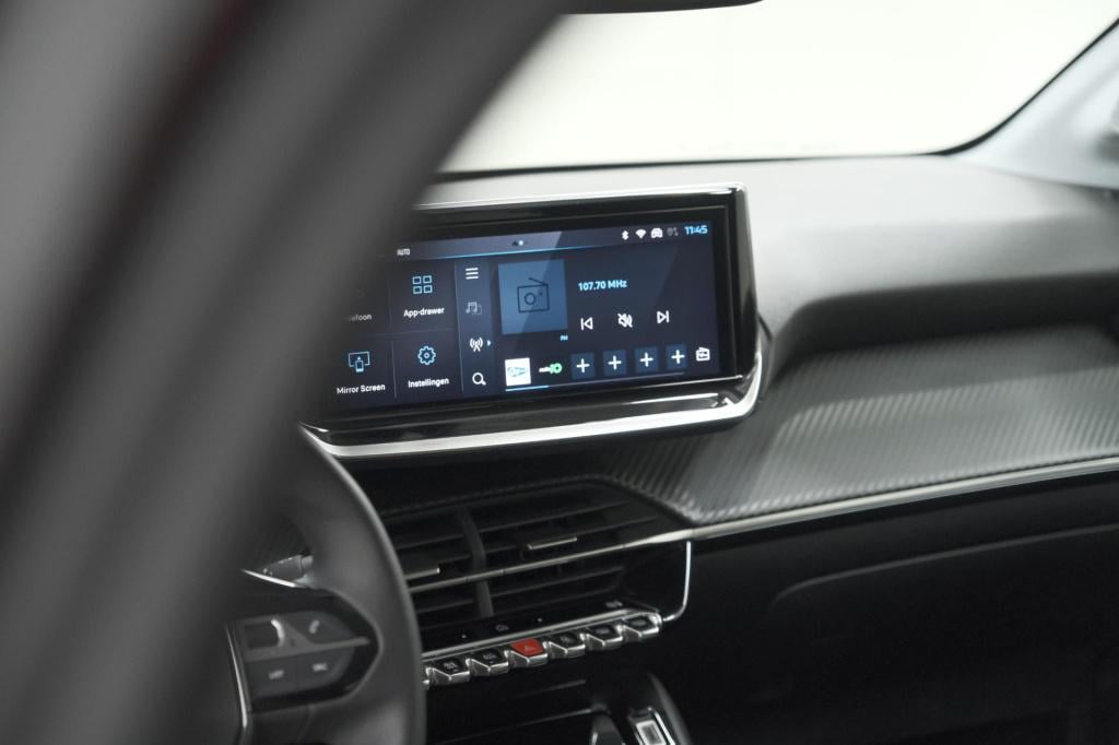 Peugeot 208 puretech 100 allure | camera | navigatie | parkeersensoren | ap