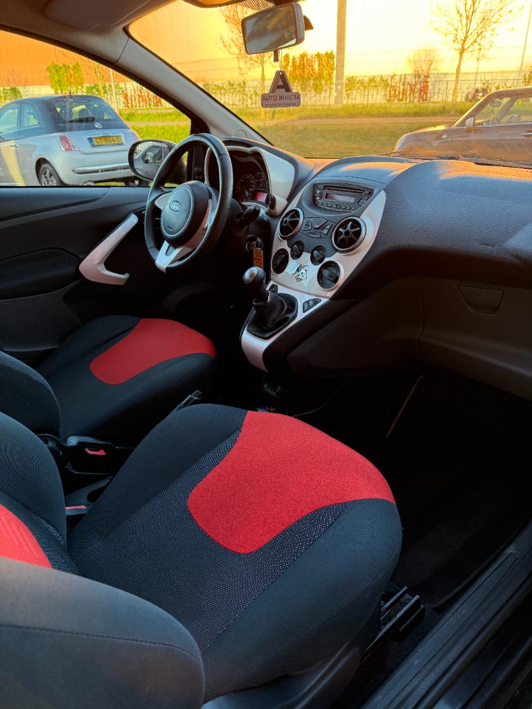 Ford KA 1.2 - titanium - airco