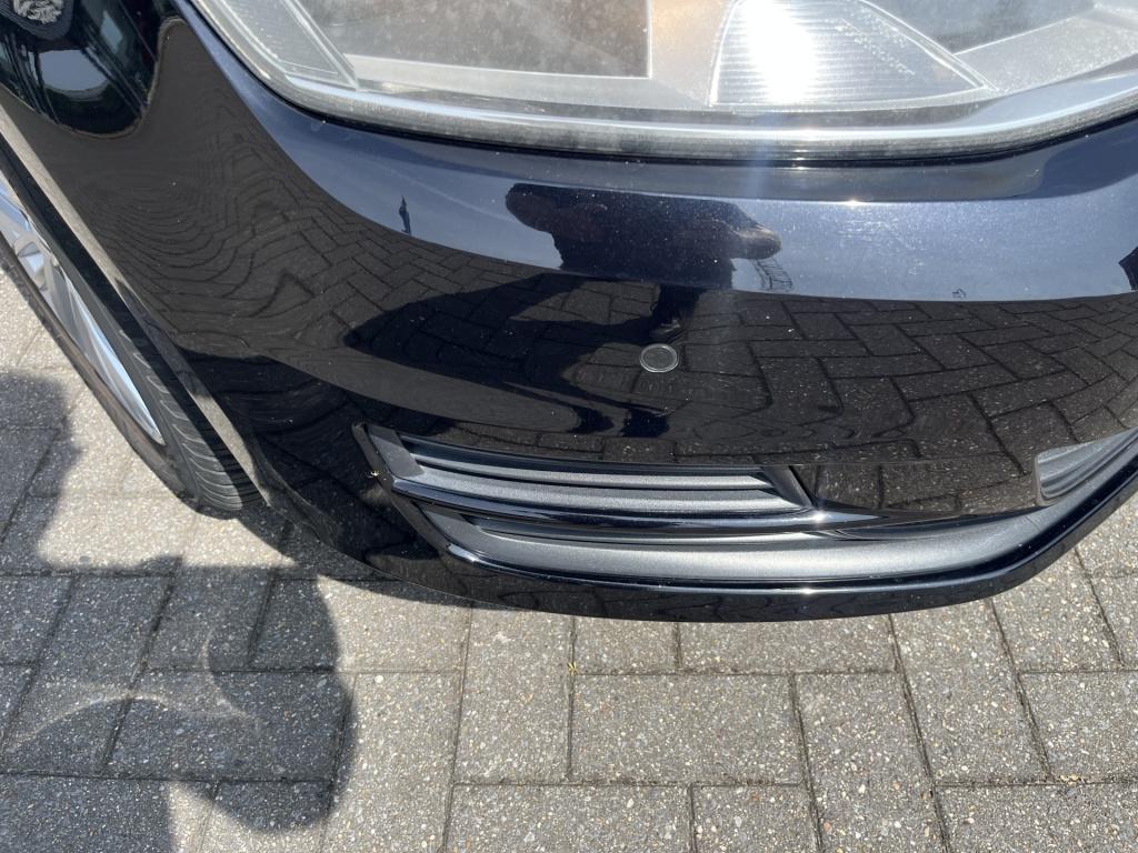 Volkswagen Golf 1.2 tsi cup edition 85 dkm navi