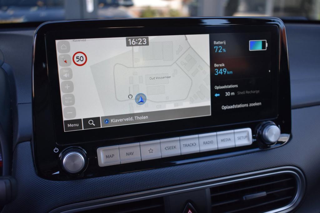 Hyundai Kona ev comfort 64 kwh soh 99% | nap | camera | apple carplay | and