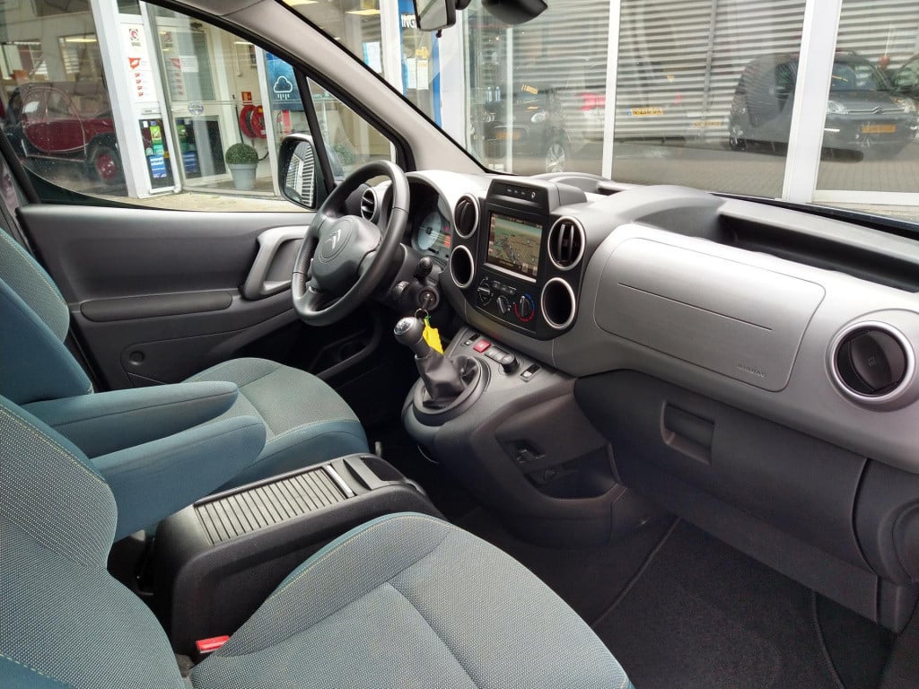 Citroen Berlingo multispace feel 110 nav/cam/park/trekhaak