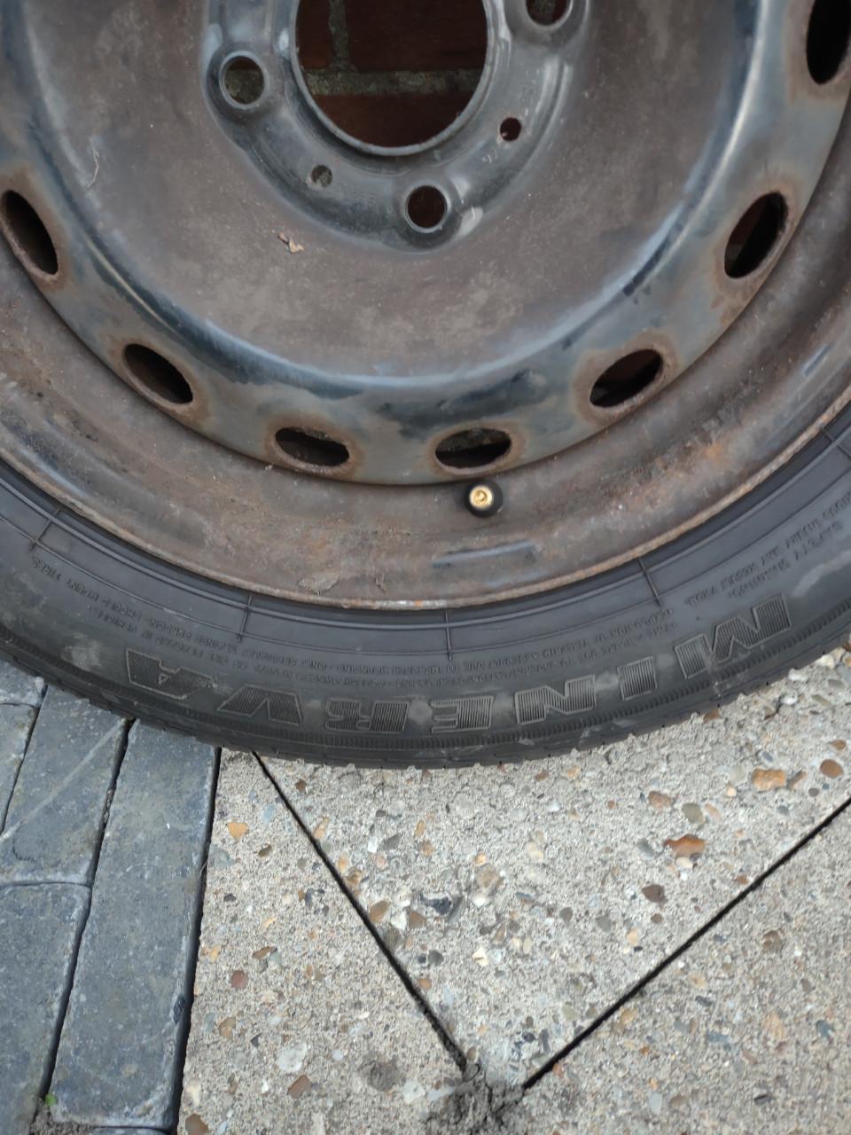 ZGAN Minerva reservewiel op velg, thuiskomertje 175/65 R14.