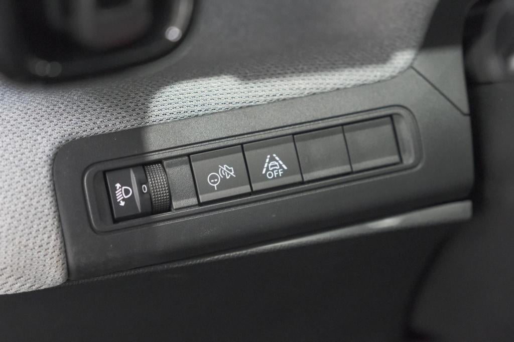 Citroen ë-c3 max 113pk 44 kwh | 11 kw lader | 96% soh | camera | navigatie 