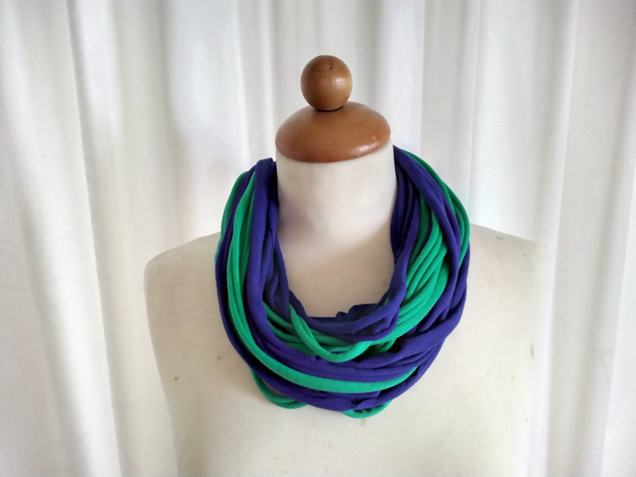 Aparte stoffen ketting