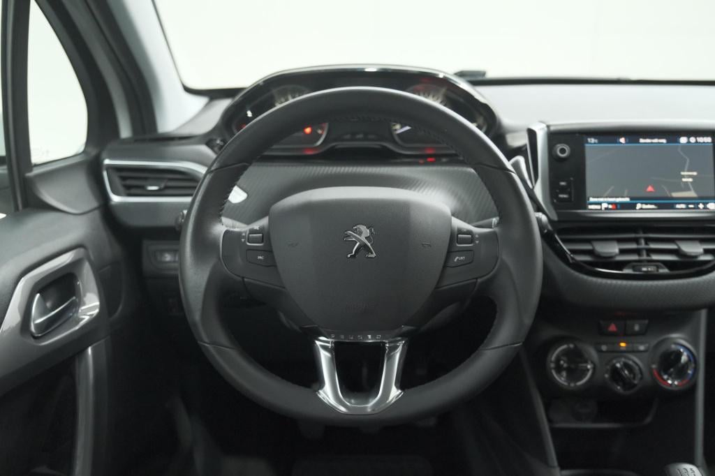 Peugeot 2008 puretech 110 blue lion | trekhaak | apple carplay | navigatie 