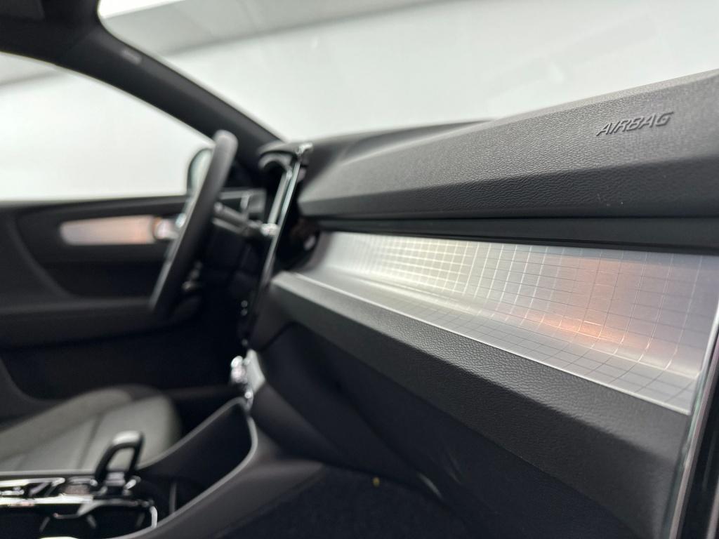 Volvo XC40 b4 gt plus dark visual park assist