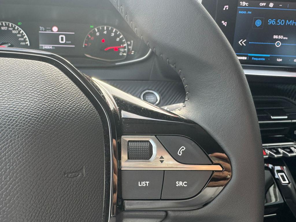 Peugeot 208 1.2 puretech allure