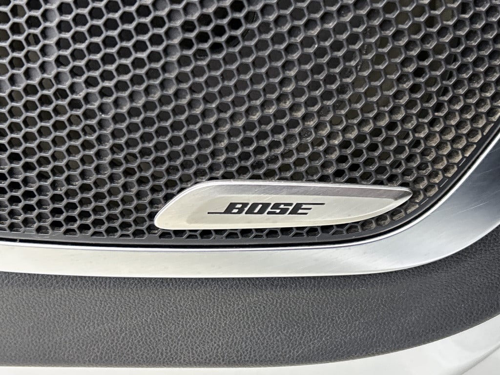 Renault Captur 1.3 tce intens / trekhaak / bose sound / camera / carplay-an