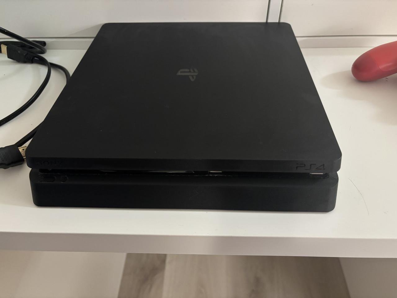 PlayStation+ originele controller (rood)