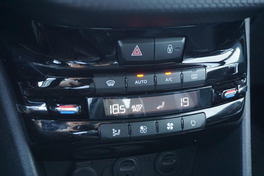 Peugeot 2008 1.2 vti allure climate / navi / cruise / parkeers. / elektr. r