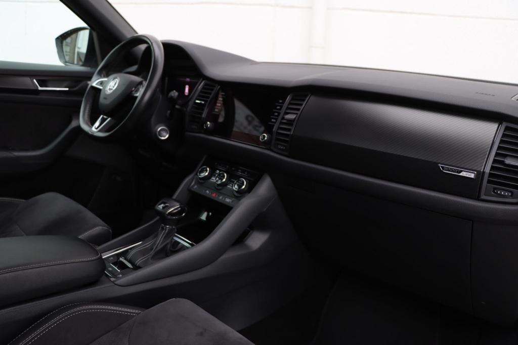 Skoda Kodiaq 1.5 tsi sportline business 150pk dsg7 | trekhaak | pano | memo