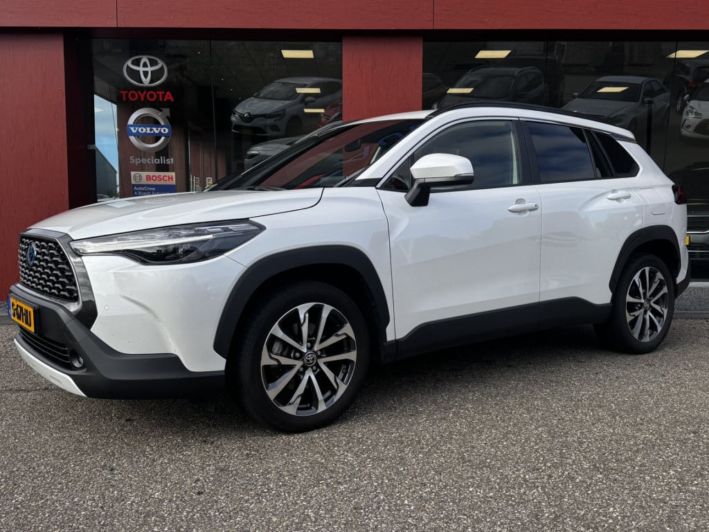 Toyota Corolla Cross 2.0 high power hybrid first edition | apple carplay |