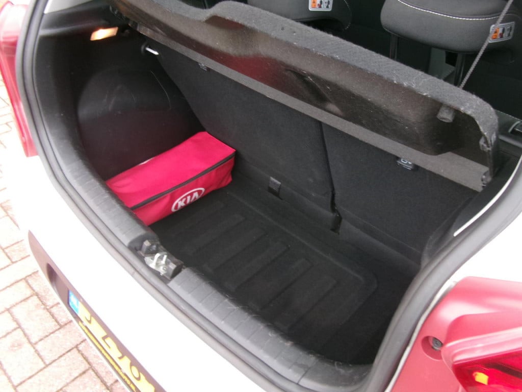Kia Picanto 1.0 mpi 67pk airco, asr, bluetooth, 5-pers.