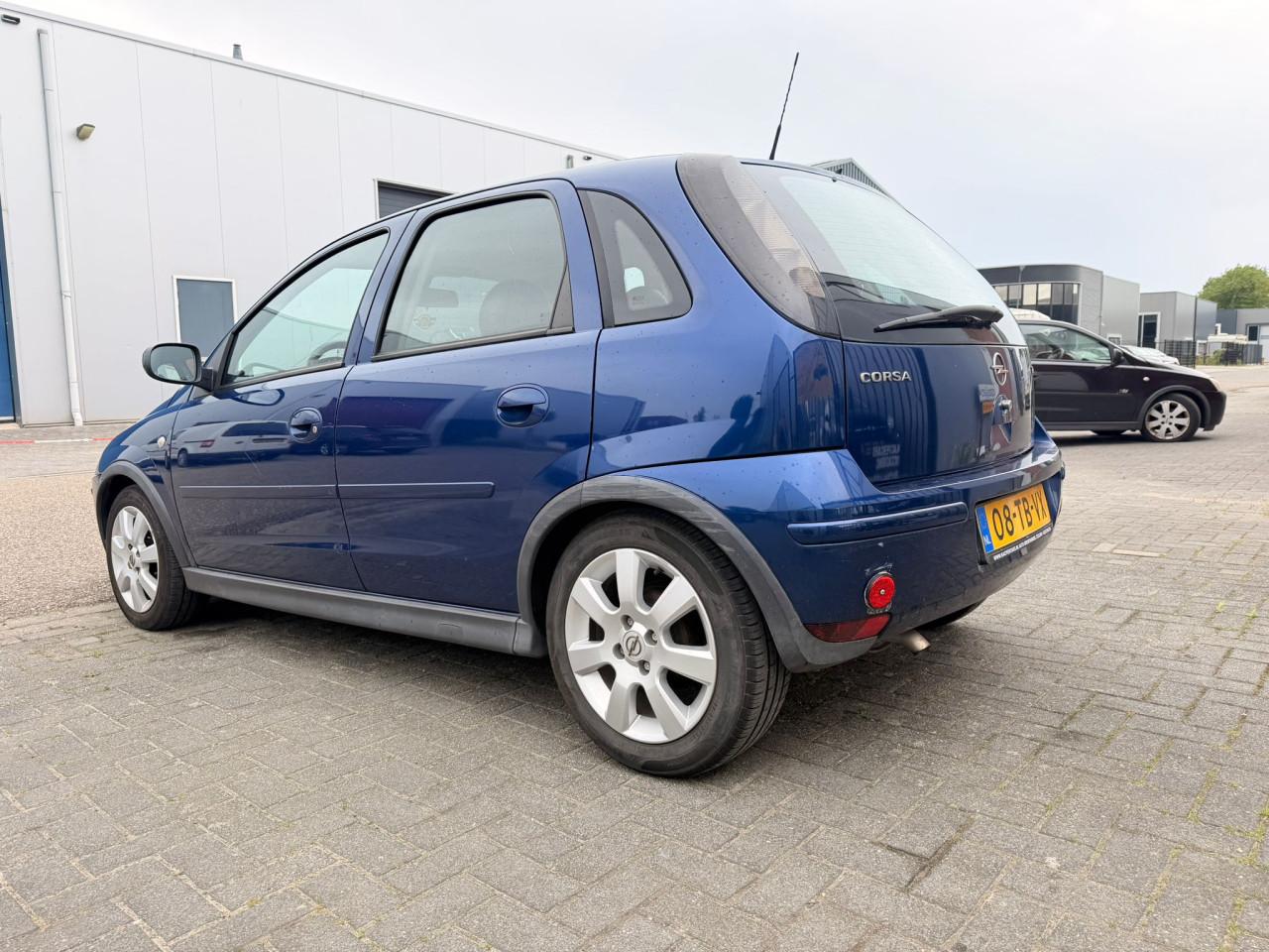 Opel Corsa 1.2-16V Silverline Lange APK Airco/5Deurs/LM Velgen