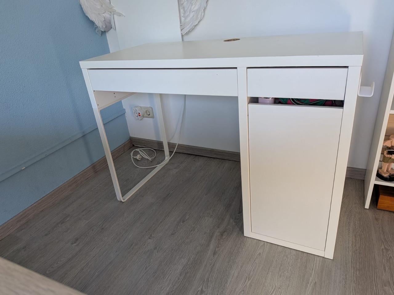 IKEA bureau MICKE, 105x50x75cm, wit