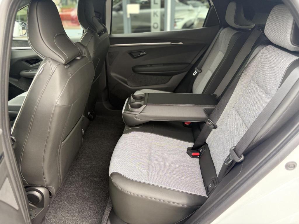Mitsubishi Eclipse Cross intense+ 87 kwh inclusief €4000,- korting