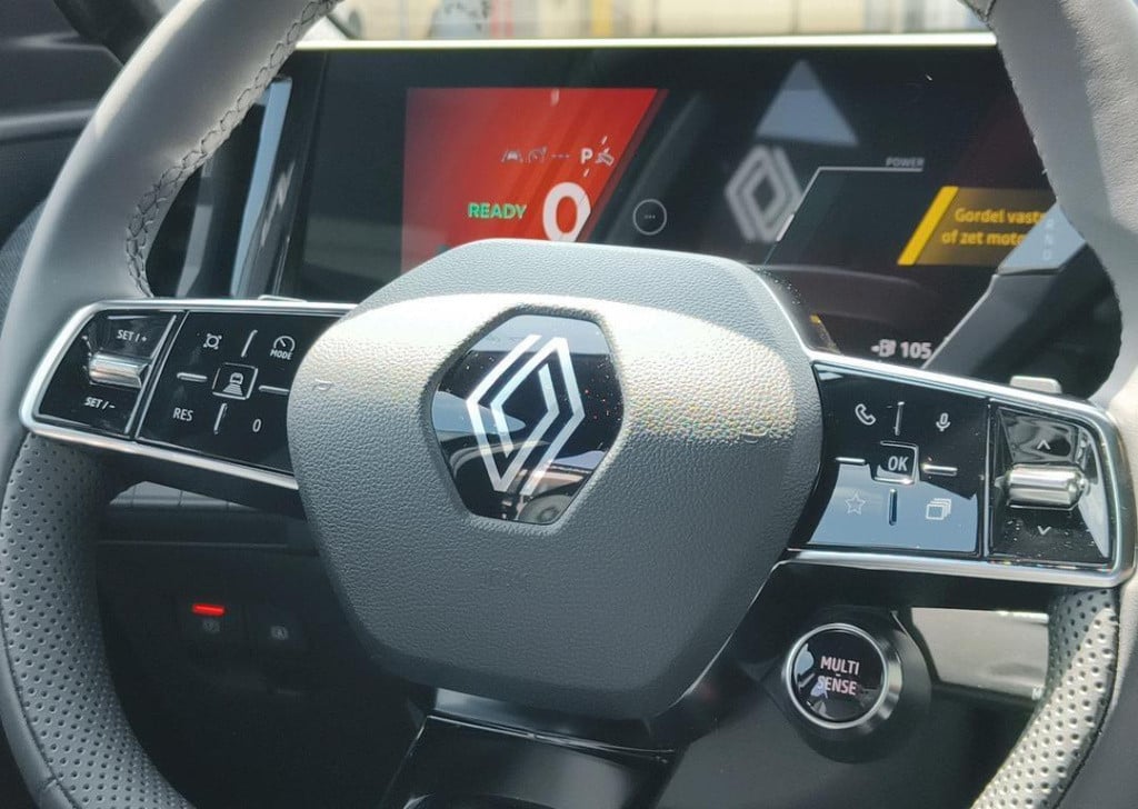 Renault Scenic e-tech ev87 long range techno - pack advanced driving assist
