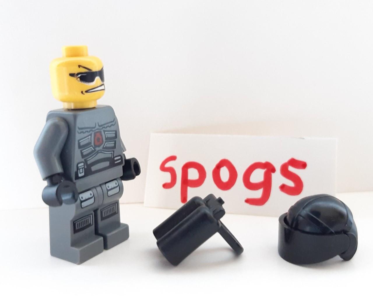 LEGO Minifigures Space Police 3: Officer 1, 2, 7, 10 en 14