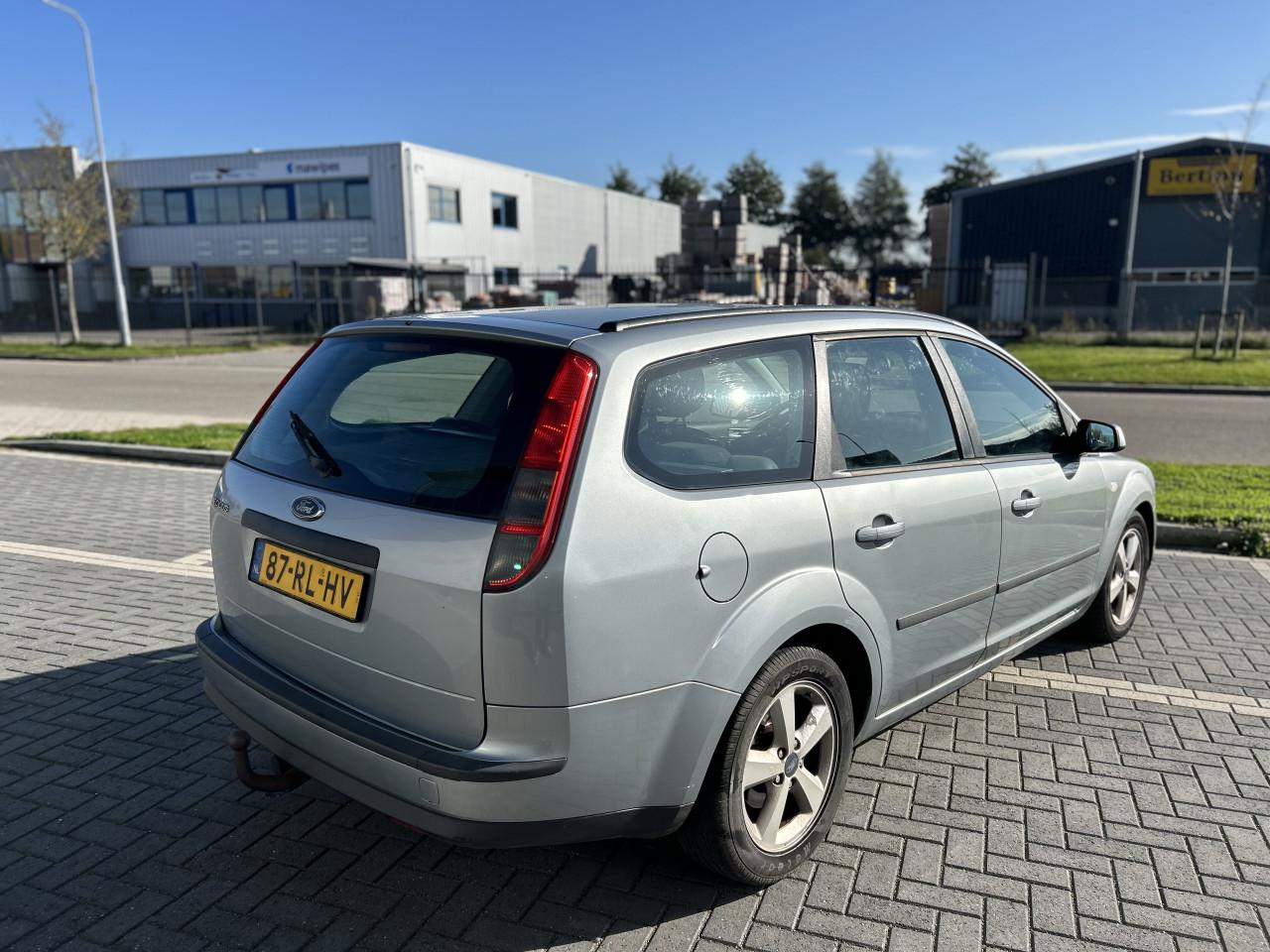 Ford Focus Wagon 1.6-16V Ambiente/INRUILKOOPJE/CRUISE CONTR