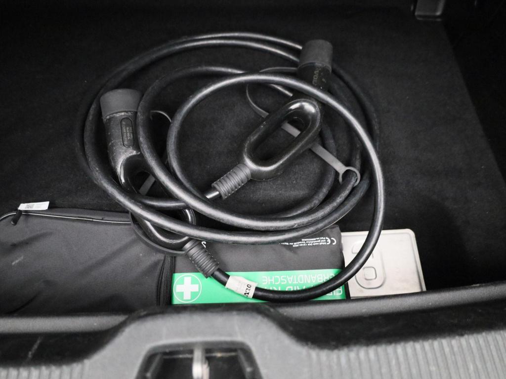 Volvo Ex30 single motor extended range core | automaat | apple carplay / an