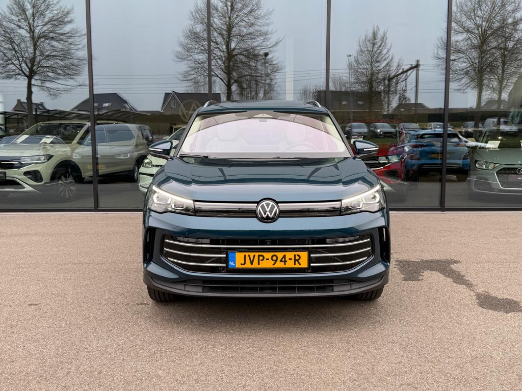 Volkswagen Tiguan 1.5 ehybrid elegance | full option | leder | panormadak |