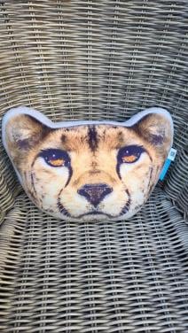 🎈 Pluche Cheetah Kop Sierkussen (Freek Vonk)