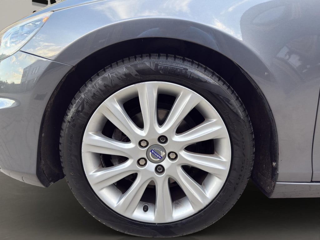 Volvo V40 1.6 d2 r-design leder led memory stoelverwarming