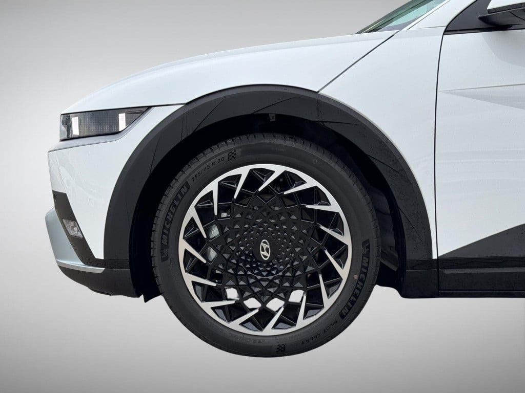 Hyundai Ioniq 5 connect+ 84 kwh 20'' velgen + afneembare trekhaak!