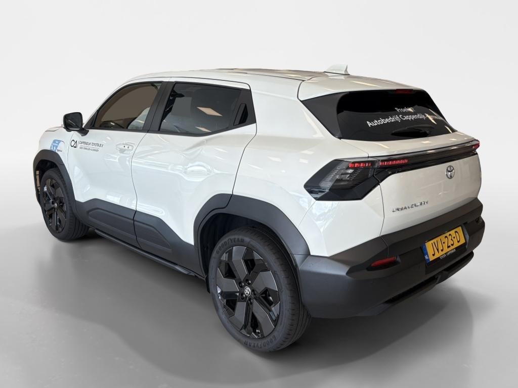 Toyota Urban Cruiser executive 61 kwh | panodak | jbl |