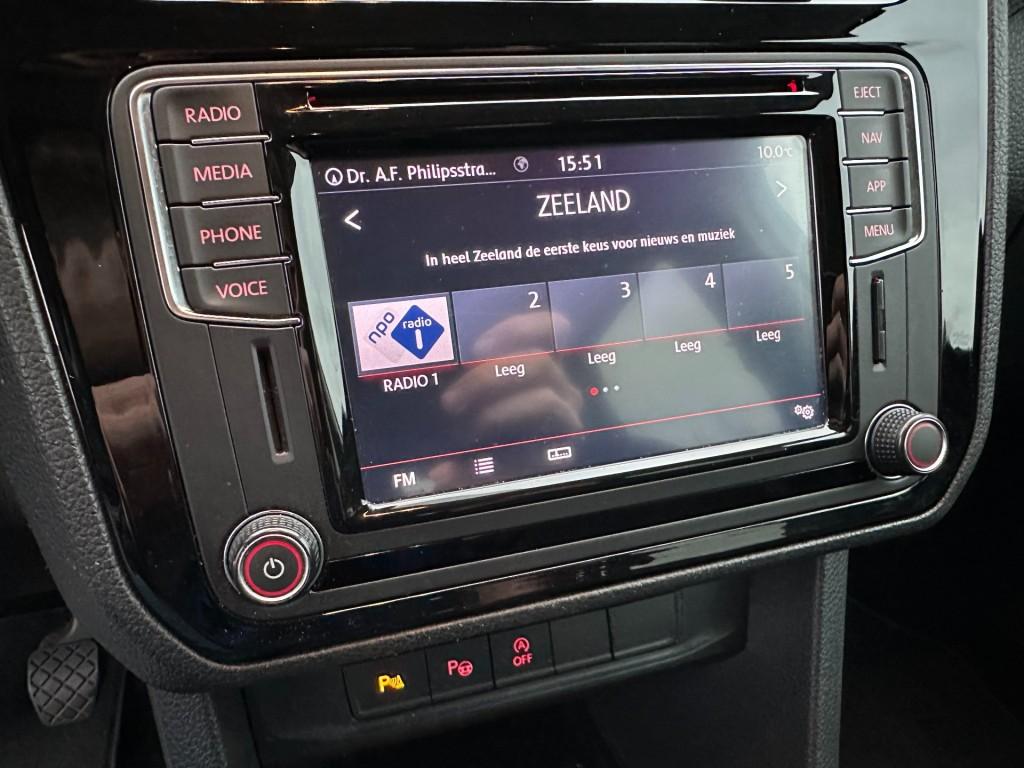 Volkswagen Caddy 1.4 tsi highline 5-pers. led camera trekhaak navi