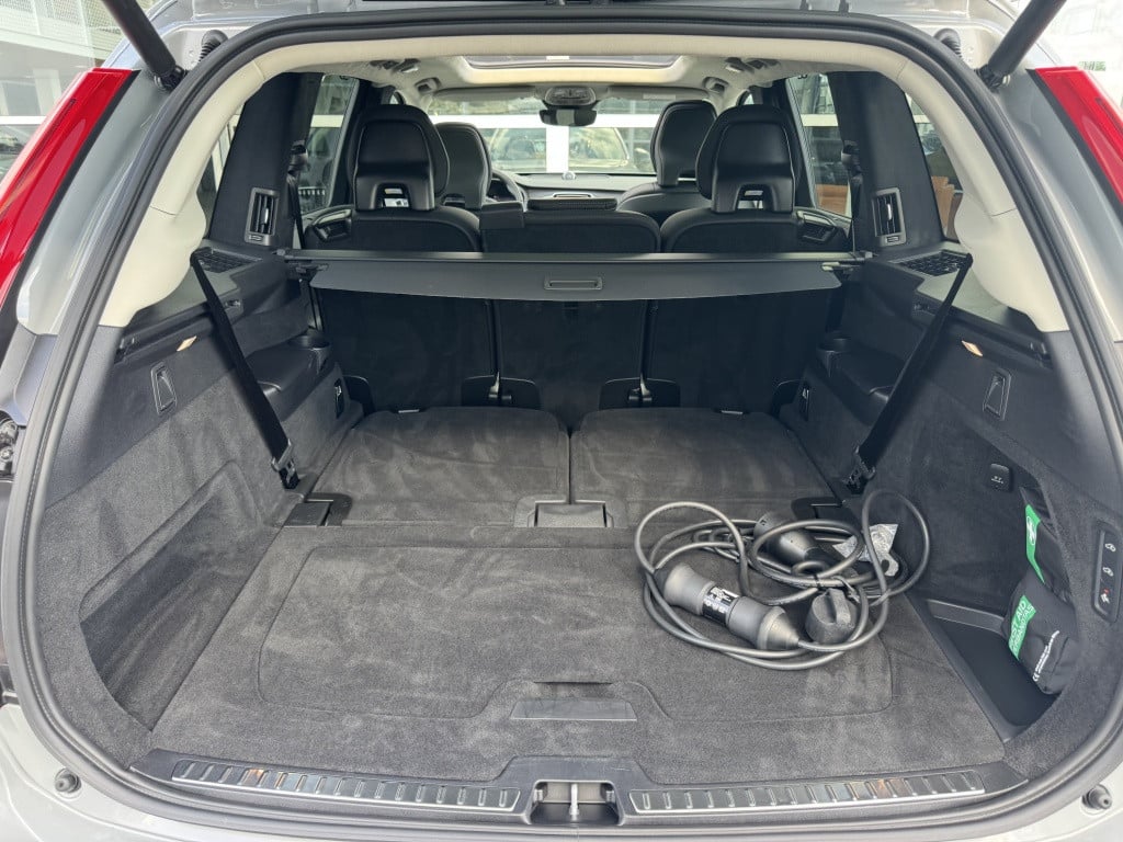 Volvo XC90 t8 455pk recharge ultra dark| full options!! b&w | luchtvering