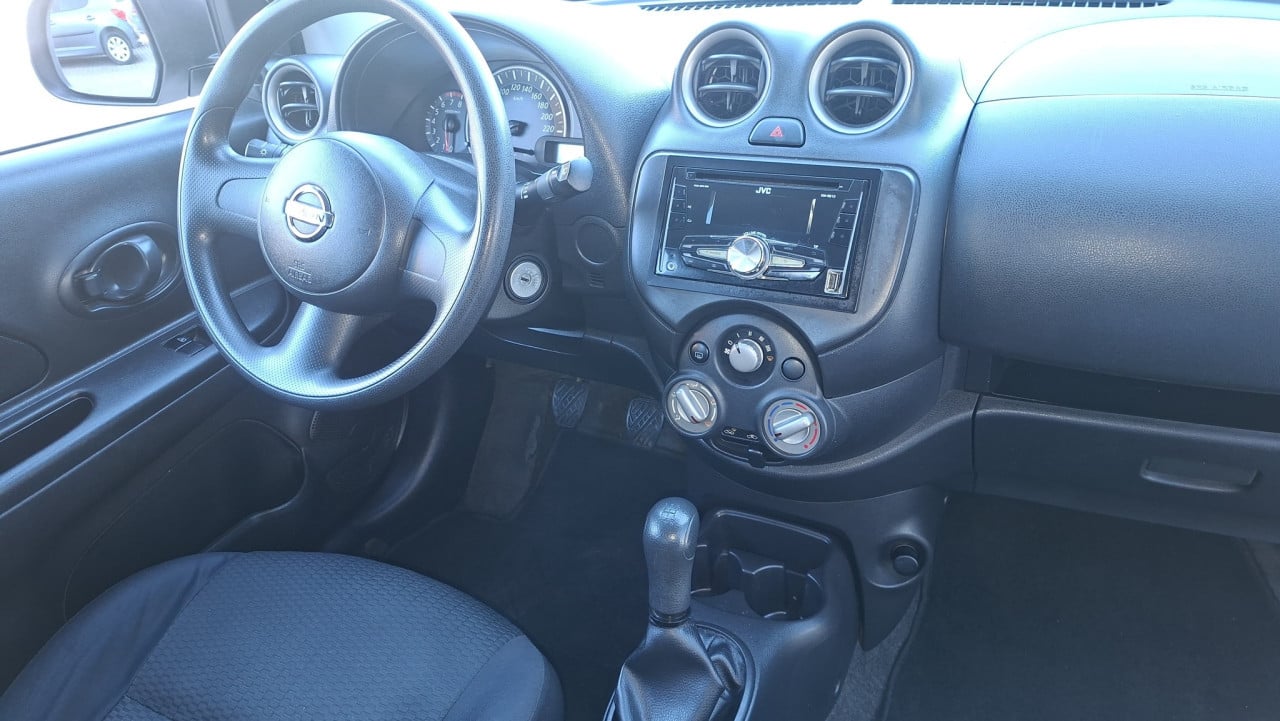 Nissan Micra 1.2 Visia 5deurs bj:2011 81.000km i.z.g.st