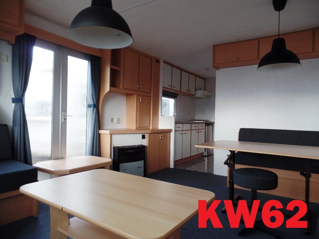 Diverse stacaravans en chalets met gespiegelde indeling tot 6 pers te koop