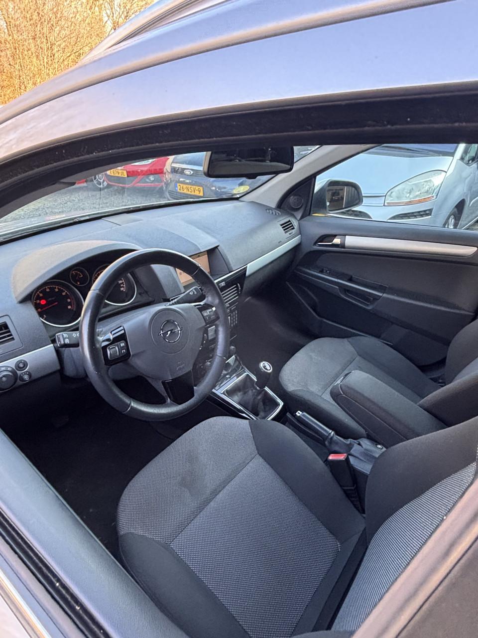 Opel Astra in nette staat